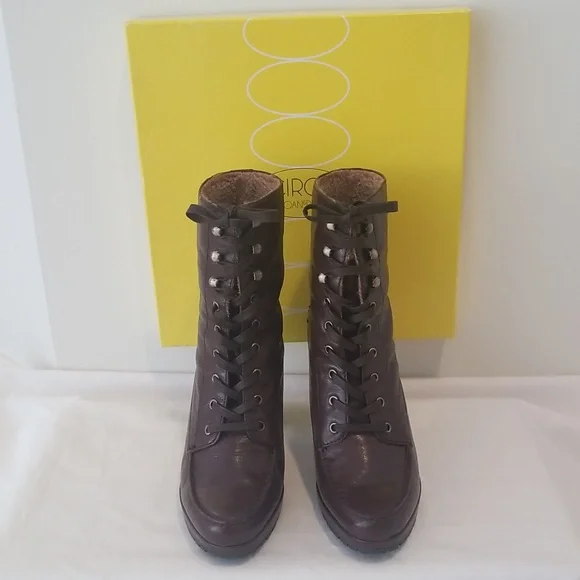 CIRCA Joan & David Dk. Brown Leather Bootie - Picture 2 of 9